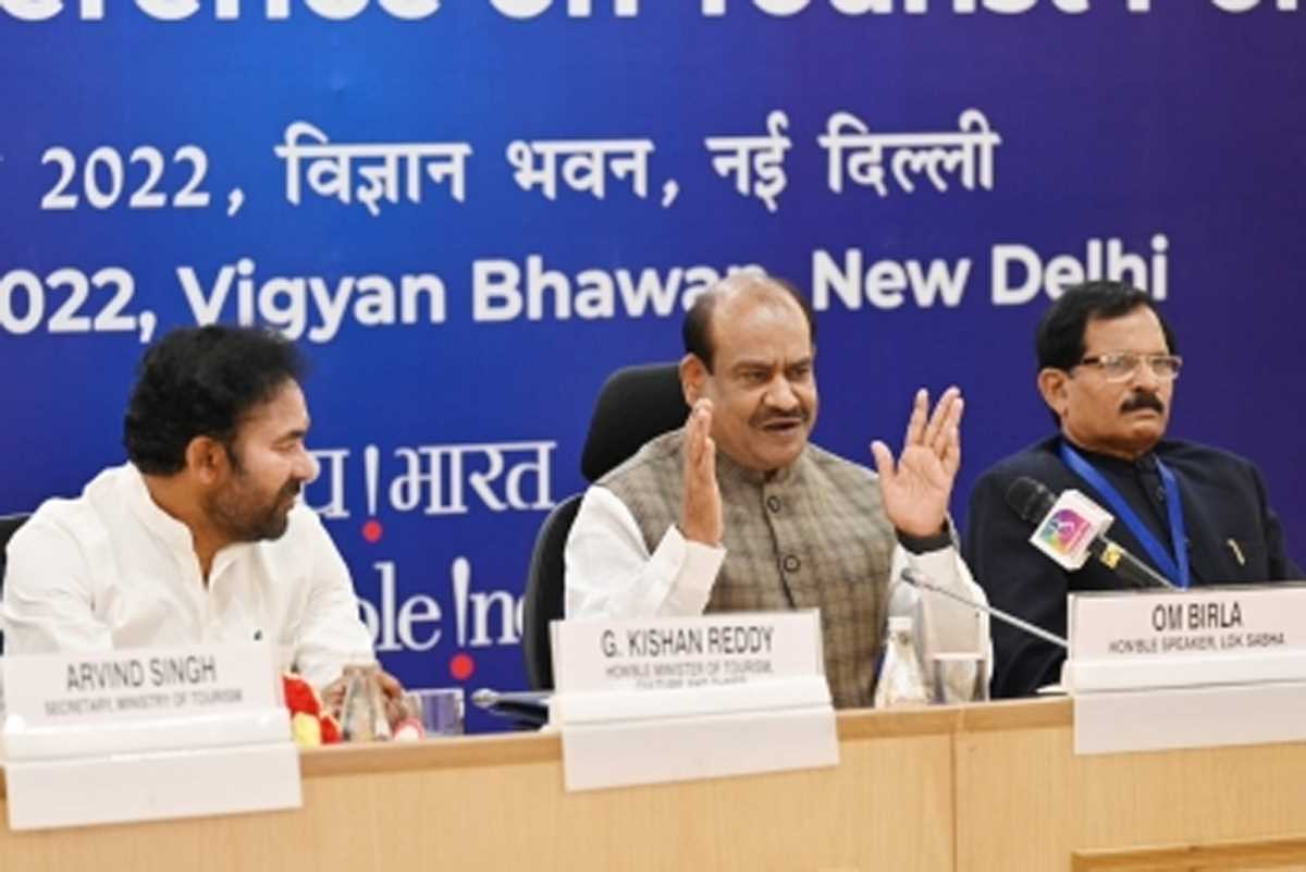 कानून व्यवस्था जितनी बेहतर होती है, उतने ही ज्यादा पर्यटक देश में आते हैं : ओम बिरला